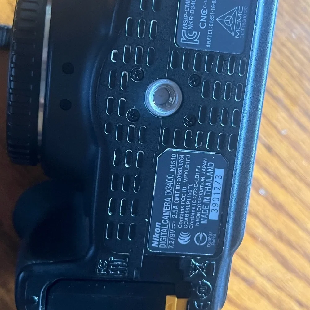 Nikon D3400 DSLR CAMERA